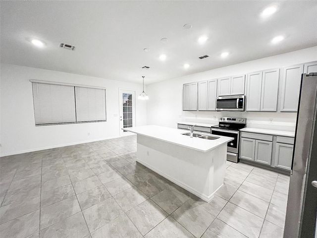 1542 DISCOVERY STREET, Davenport, FL 33896