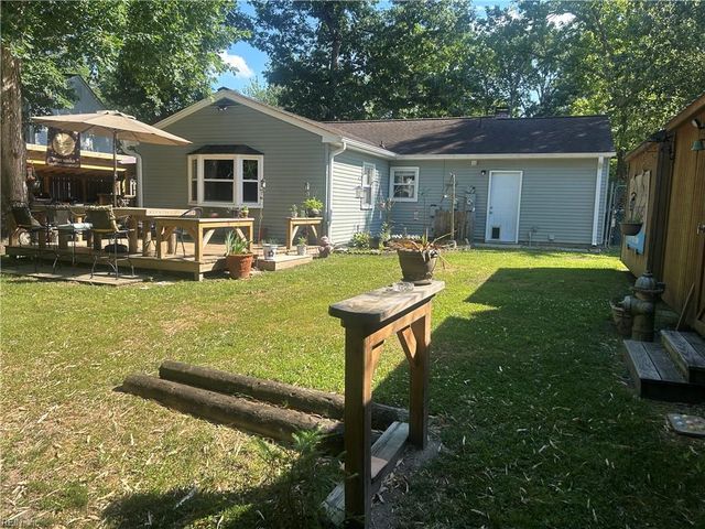 106 Lambert DR, Newport News, VA 23602