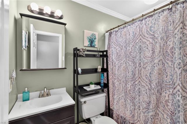 106 Lambert DR, Newport News, VA 23602