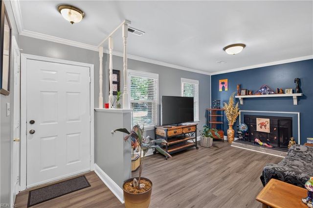 106 Lambert DR, Newport News, VA 23602