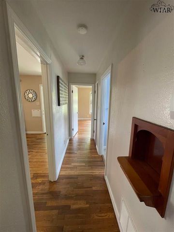 2604 HAIRPIN CURVE, Wichita Falls, TX 76308
