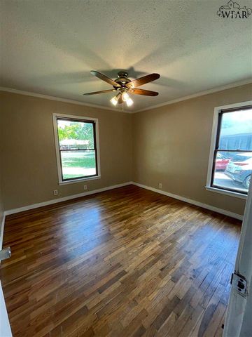 2604 HAIRPIN CURVE, Wichita Falls, TX 76308