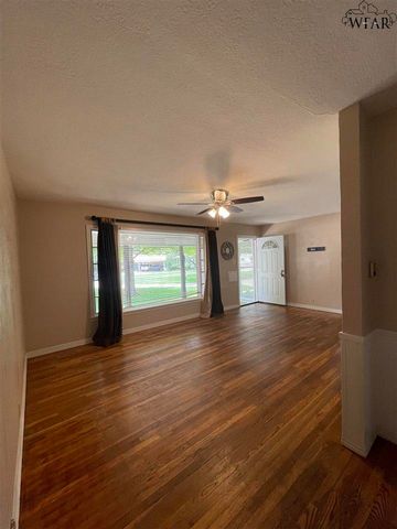 2604 HAIRPIN CURVE, Wichita Falls, TX 76308