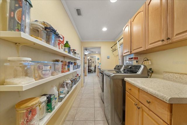 118 W CAMELOT DRIVE, Palatka, FL 32177