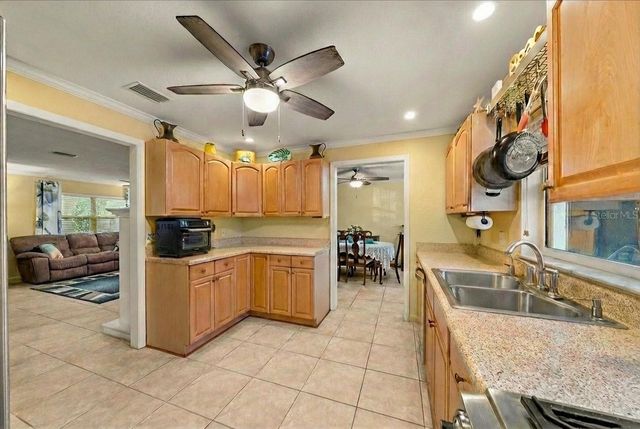 118 W CAMELOT DRIVE, Palatka, FL 32177