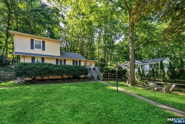 48 Dunham Road, West Milford, NJ 07421