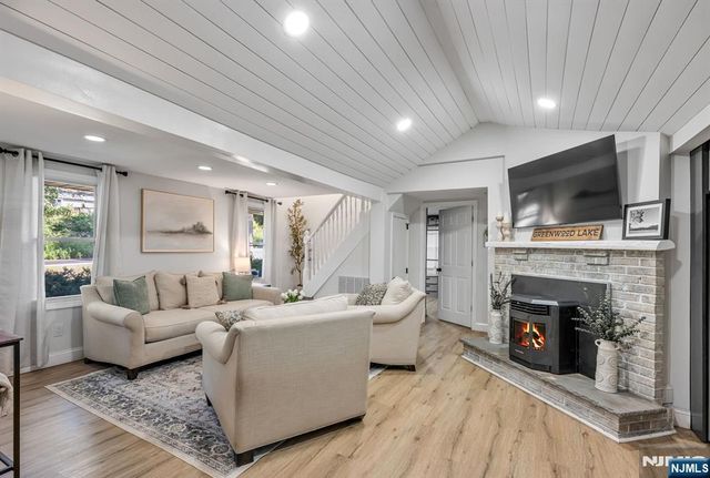 48 Dunham Road, West Milford, NJ 07421