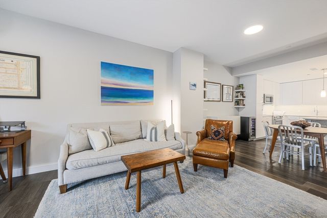 771 Harrison Ave 410, Boston, MA 02118