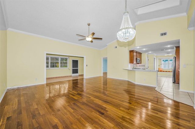 737 MCCALLISTER AVENUE 265, Sun City Center, FL 33573