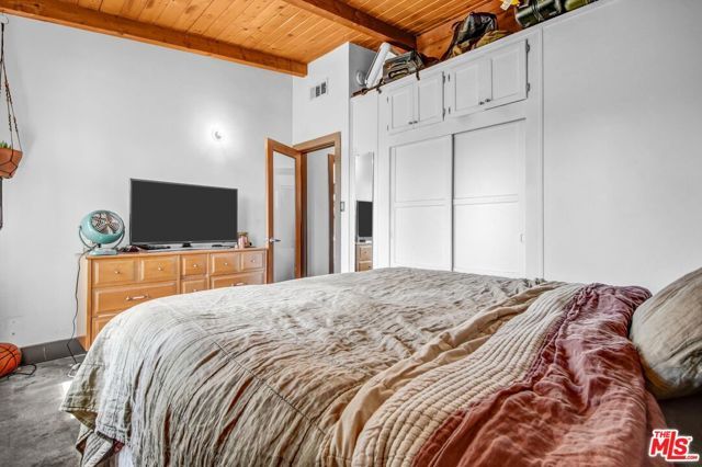 1547 Cerro Gordo Street, Los Angeles, CA 90026