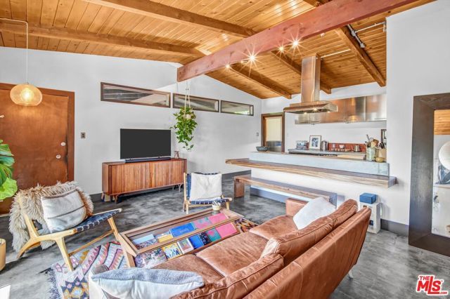 1547 Cerro Gordo Street, Los Angeles, CA 90026
