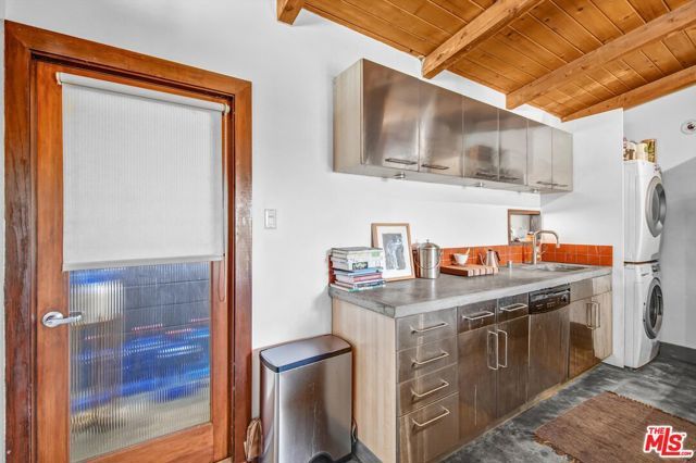 1547 Cerro Gordo Street, Los Angeles, CA 90026