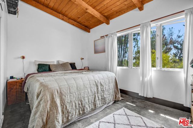 1547 Cerro Gordo Street, Los Angeles, CA 90026