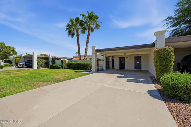 2905 W GLENDALE Avenue, Phoenix, AZ 85051