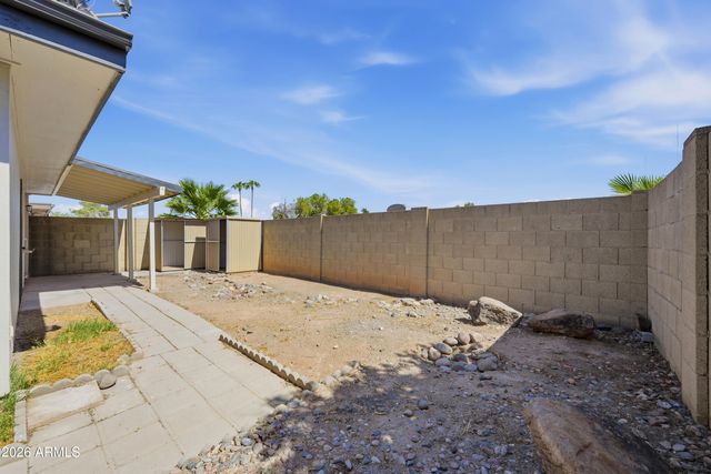 2905 W GLENDALE Avenue, Phoenix, AZ 85051