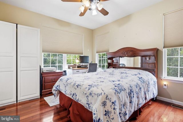 9206 WRENSONG CT, Palmyra, NJ 08065
