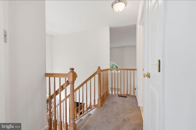 9206 WRENSONG CT, Palmyra, NJ 08065
