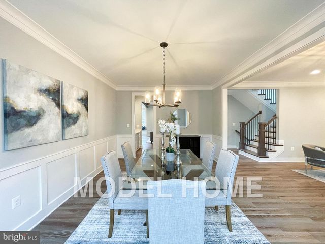 1412 ROSS DR SW, Vienna, VA 22180