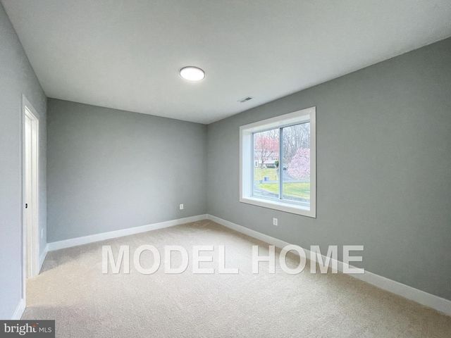 1412 ROSS DR SW, Vienna, VA 22180