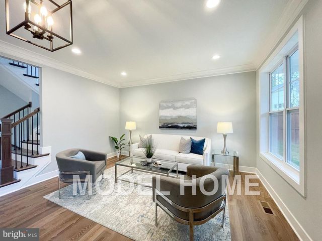 1412 ROSS DR SW, Vienna, VA 22180
