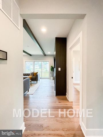 1412 ROSS DR SW, Vienna, VA 22180