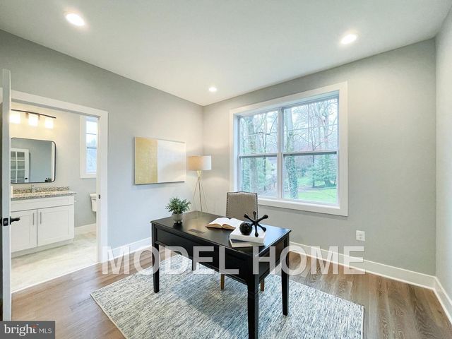 1412 ROSS DR SW, Vienna, VA 22180