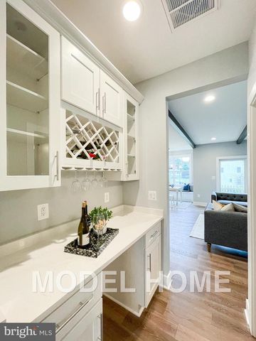 1412 ROSS DR SW, Vienna, VA 22180