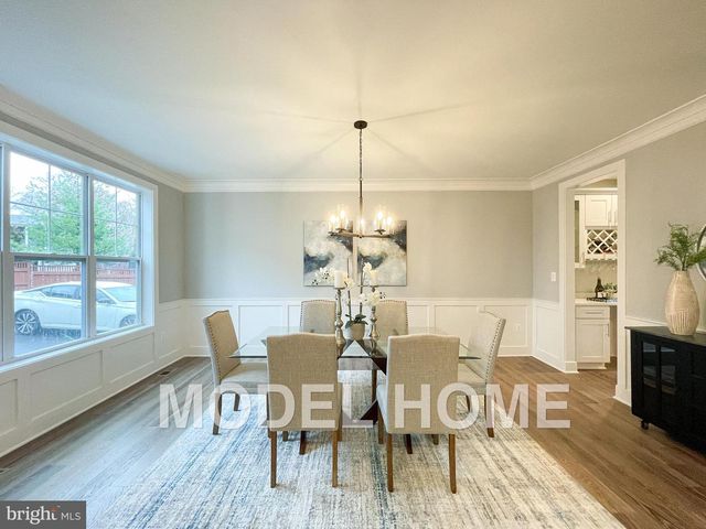 1412 ROSS DR SW, Vienna, VA 22180