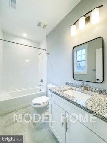 1412 ROSS DR SW, Vienna, VA 22180