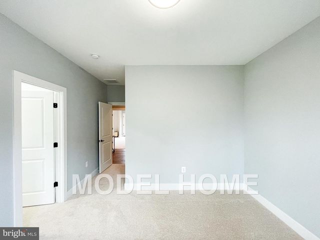 1412 ROSS DR SW, Vienna, VA 22180