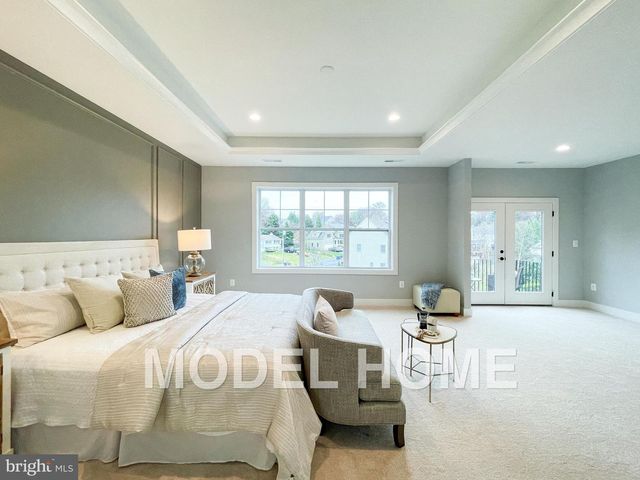 1412 ROSS DR SW, Vienna, VA 22180