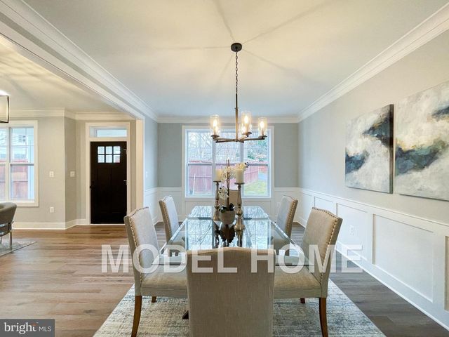 1412 ROSS DR SW, Vienna, VA 22180