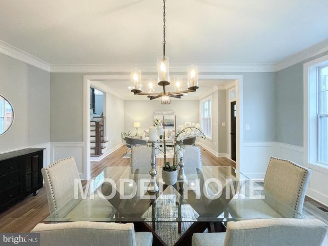 1412 ROSS DR SW, Vienna, VA 22180