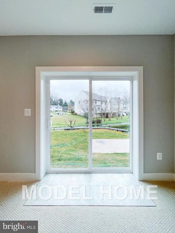 1412 ROSS DR SW, Vienna, VA 22180