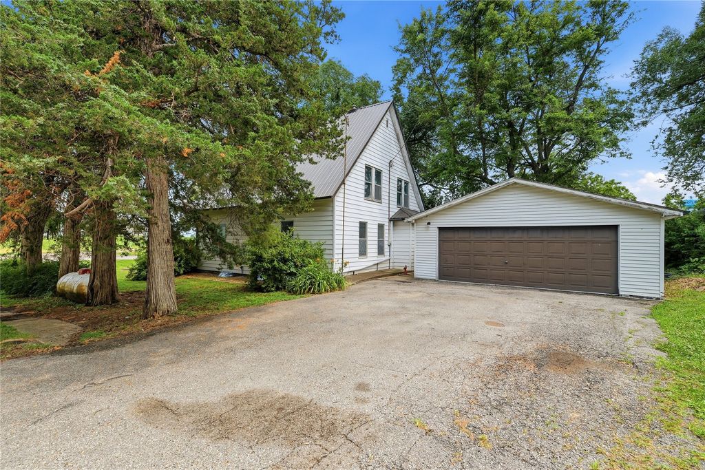 206 Baldwin Street, Otley, IA 50214
