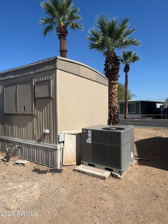 Image 10 of property listing at 5601 W MISSOURI Avenue 66, Glendale, AZ 85301