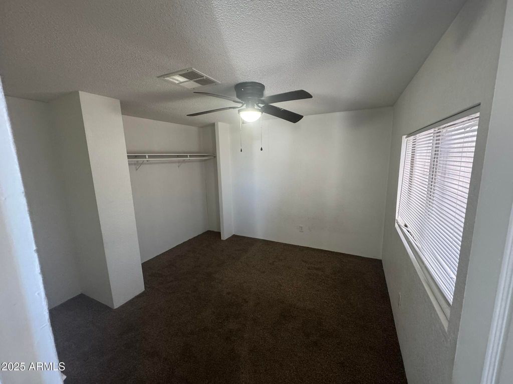 Image 8 of property listing at 5601 W MISSOURI Avenue 66, Glendale, AZ 85301