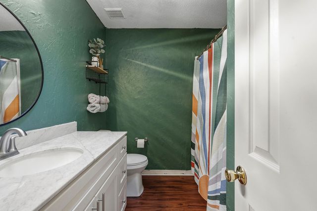 2187 Calle De Castelar, Navarre, FL 32566