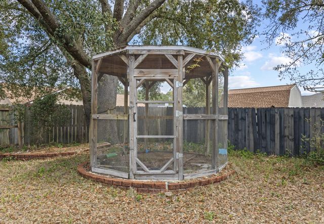 2187 Calle De Castelar, Navarre, FL 32566