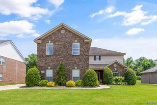 7526 Parktrace Lane, Owens Cross Roads, AL 35763