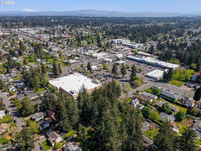 12030 Se RHONE St, Portland, OR 97266