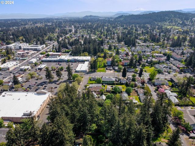 12030 Se RHONE St, Portland, OR 97266