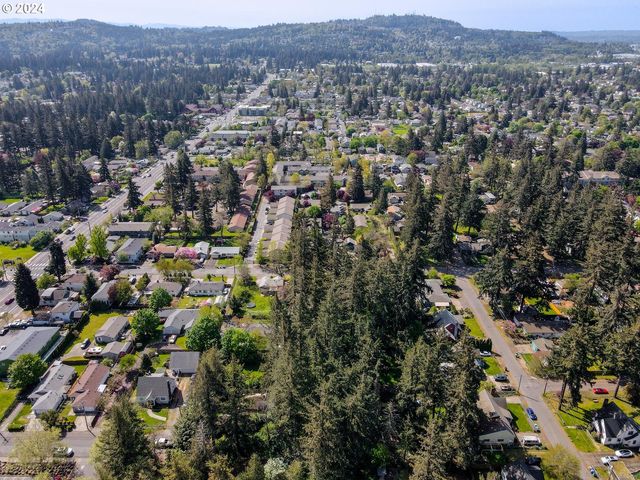 12030 Se RHONE St, Portland, OR 97266