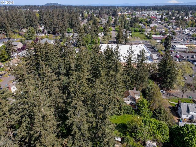 12030 Se RHONE St, Portland, OR 97266