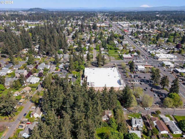 12030 Se RHONE St, Portland, OR 97266