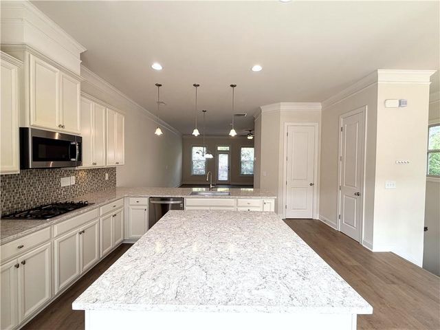 1980 Raven Way, Chamblee, GA 30341