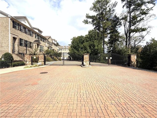 1980 Raven Way, Chamblee, GA 30341
