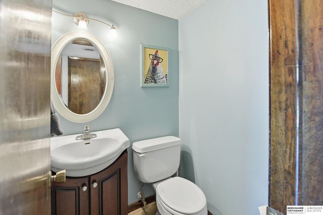 15018 Burt Street, Omaha, NE 68154