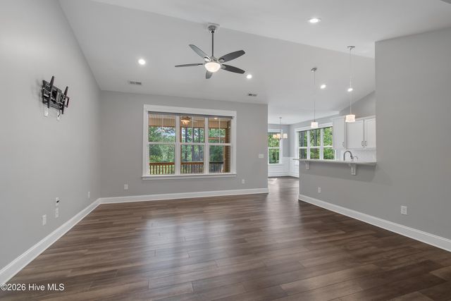 1400 Cottage Lane, Southport, NC 28461