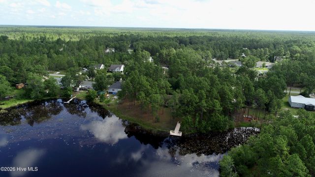 1400 Cottage Lane, Southport, NC 28461